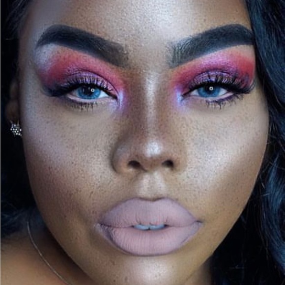 🌟LE🌟Anastasia Beverly Hills Holiday Loose Glitter Set - Picture 3 of 16